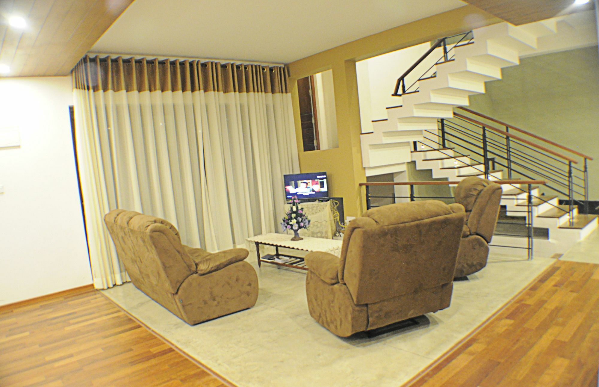קנדי M&M Residence מראה חיצוני תמונה