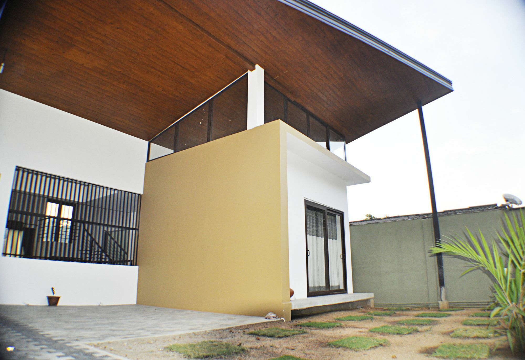 קנדי M&M Residence מראה חיצוני תמונה